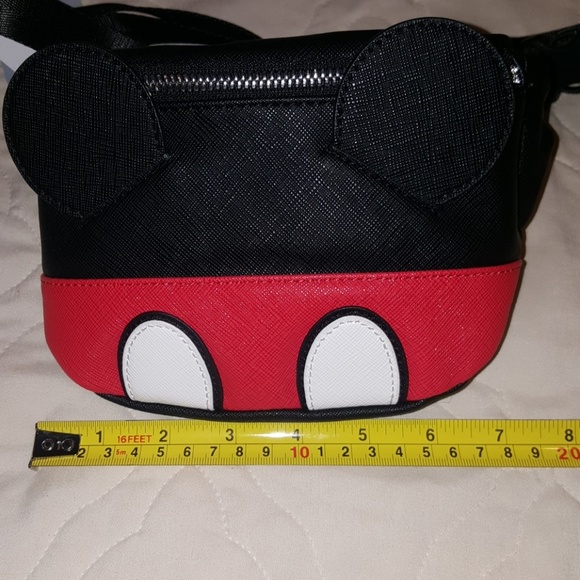 DISNEY LOUNGEFLY MICKEY MOUSE FANNY - Picture 4 of 5